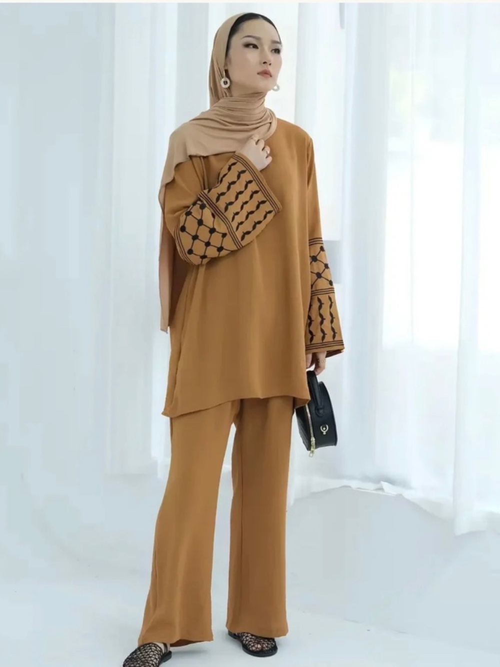 Embroidered Abaya 2 Piece Set - Brown XS/S